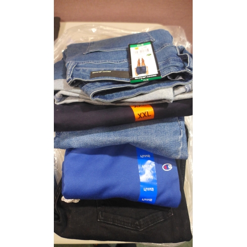 6259 - Quantity of mixed branded clothing to include, DKNY, Wrangler, Lee, English Laundry, etc. various si... 