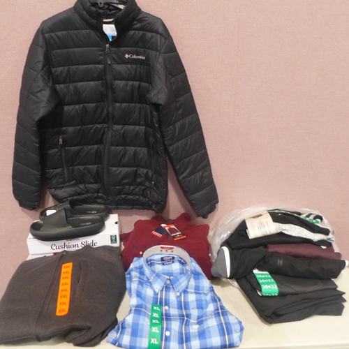 6319 - Quantity of men's clothing to include Shedrain Golf jacket, hoodies, trousers, lounge wear, etc. var... 