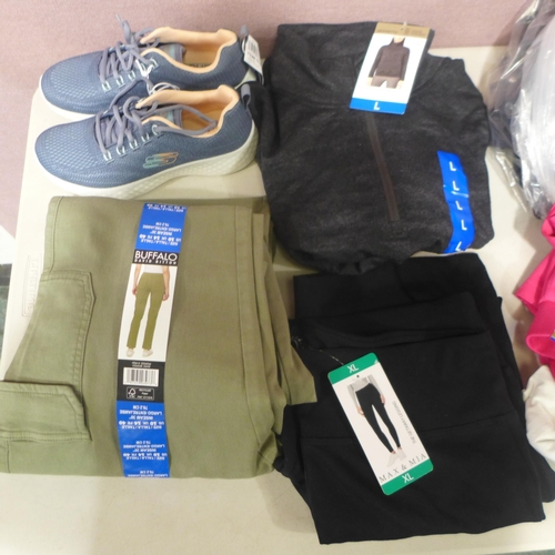 6320 - Quantity of women's clothing to include Skechers trainers, leggings, cargo pants, trousers (332-8500... 