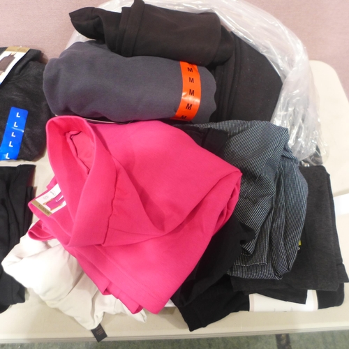 6320 - Quantity of women's clothing to include Skechers trainers, leggings, cargo pants, trousers (332-8500... 