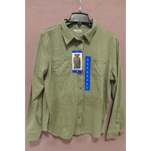 6323 - Quantity of 32 Degrees Cool women's khaki shirts, various sizes, mainly L & XL (332-85008) *This lot... 