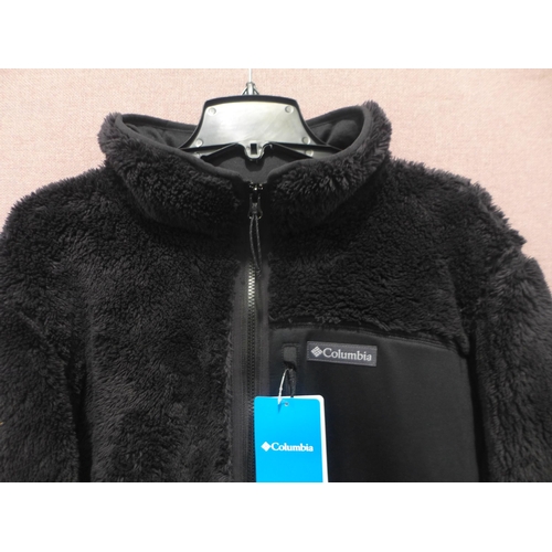 6330 - Columbia fleece jackets in black, size 2 x M, 1 x L (332-85005) *This lot is subject to Vat