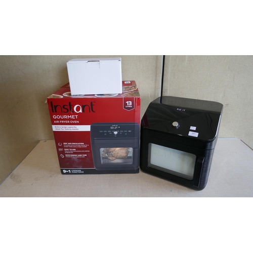 6021 - Instant Pot Air Fry Oven with box (337-29) *This lot is subject to Vat