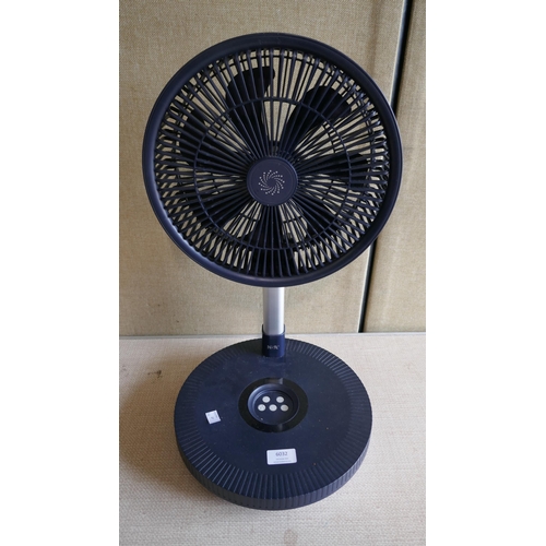 6032 - Nsa Folding Stand Fan     (337-306) *This lot is subject to Vat