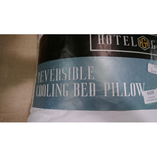 6309 - Hotel Grand Reversible Summer/Winter Pillows (337-208) *This lot is subject to Vat