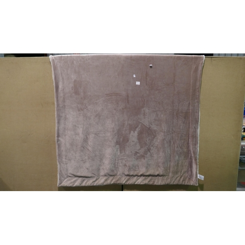 6316 - 3 x Mixed Plush fleece blankets (332-85008) *This lot is subject to Vat