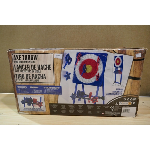 6140 - Axe Throw Set with Steel Frame   (337-366) *This lot is subject to Vat