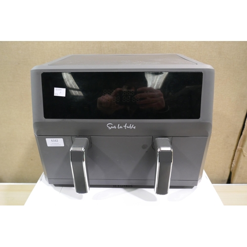 6162 - Sur La Table Multifunction Air Fryer with box (337-373) *This lot is subject to Vat