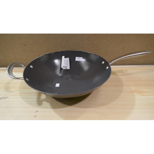 6183 - Nordic Ware Aluminized Steel  Wok (337-127) *This lot is subject to Vat