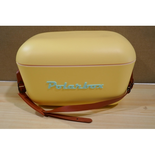 6216 - Polarbox Retro Cooler (337-265) *This lot is subject to Vat