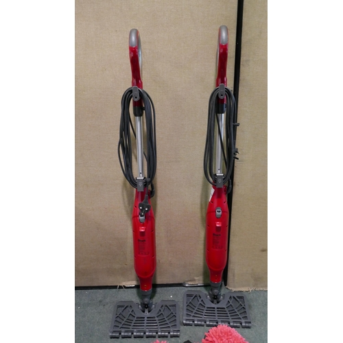 6378 - Simoniz Wash Mitts, 2 x Shark Steam Mops (337-216,231,298) *This lot is subject to Vat