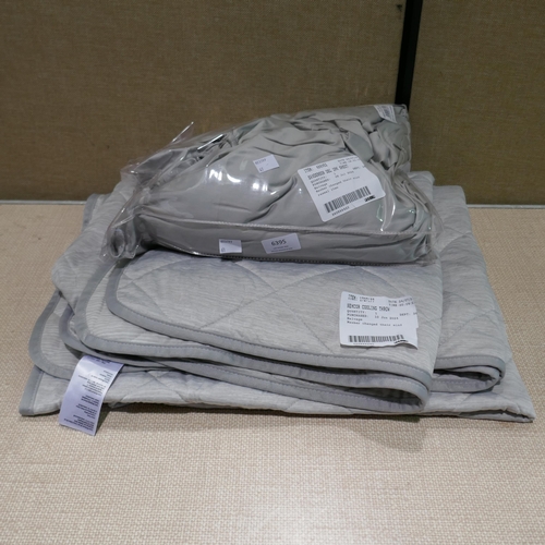 6395 - Sanderson Double Fitted Sheet 300Tc, Nemcor Cooling Throw   (337-47,61) *This lot is subject to Vat