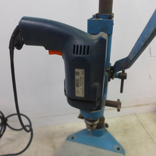 5015 - A quantity of power tools including a Black and Decker PL40 62mm circular saw, a Wolf pillar drill, ... 