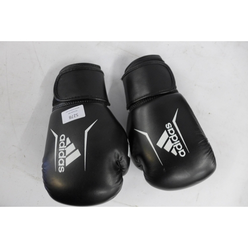 5263 - A pair of Adidas kickboxing boots and gloves