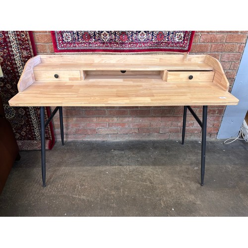 3146 - A large beech and metal desk, crack to right side vertical arm