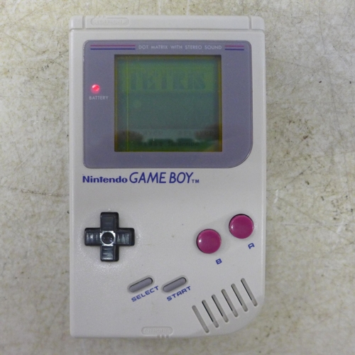 5072 - A 1989 Nintendo Game Boy GB-001 , boxed with Tetris game