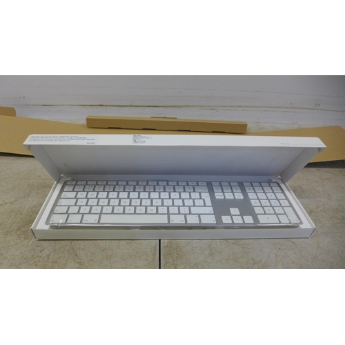 5073 - A MacBook 13 inch, LED backlit wide screen notebook with wireless Apple keyboard and a wireless Migh... 