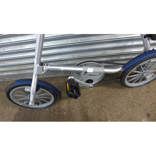 5088 - A Strida 5.0 folding bike with belt drive - sold with storage bag