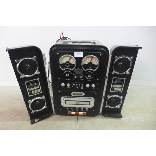 5104 - A Spirit of St Louis N-X-211 flight case stereo CD radio