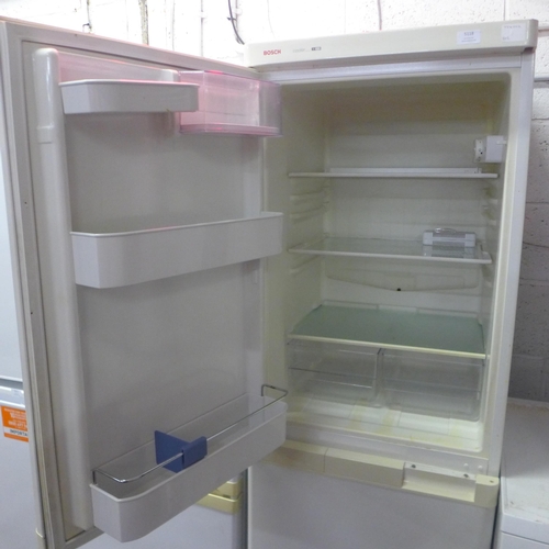 5118 - A Bosch Cooler KGV2000 free standing 50/50 fridge freezer