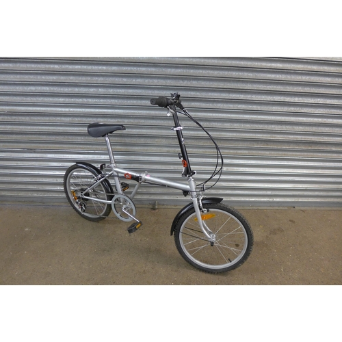 5128 - A Neo bike folding touring bike *Police repossession