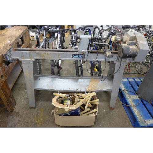 5156 - A Draper variable speed wood lathe and a large quantity of wood turning tools including R.sorby