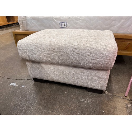 3141 - Oatmeal weave footstool