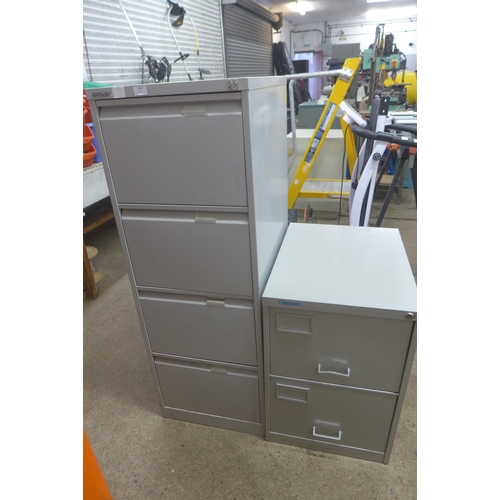 5183 - A Bisley 4 drawer metal filing cabinet (with key) and an Escoline 2 drawer metal filing cabinet (no ... 