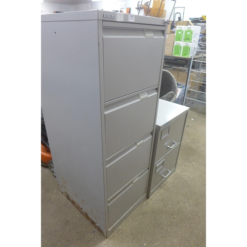 5183 - A Bisley 4 drawer metal filing cabinet (with key) and an Escoline 2 drawer metal filing cabinet (no ... 