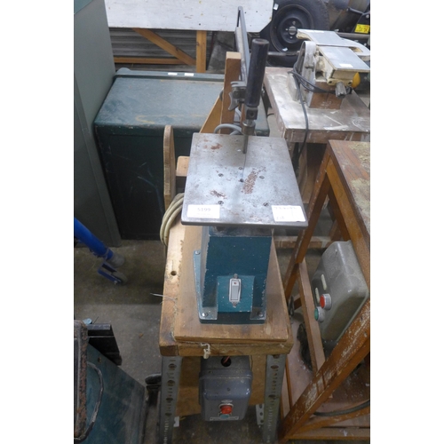 5199 - A 240V vintage scroll saw with work bench