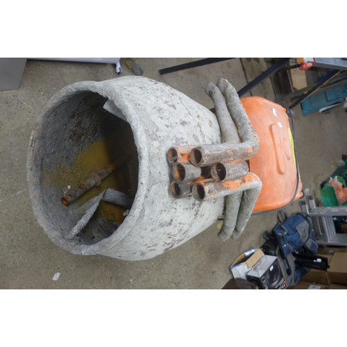 5203 - A Belle Minimix 150, 240V electric cement mixer