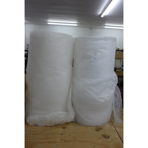 5215 - 2 rolls of bubble wrap