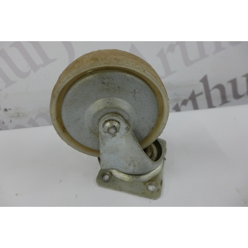 5218 - 4 machine caster wheels