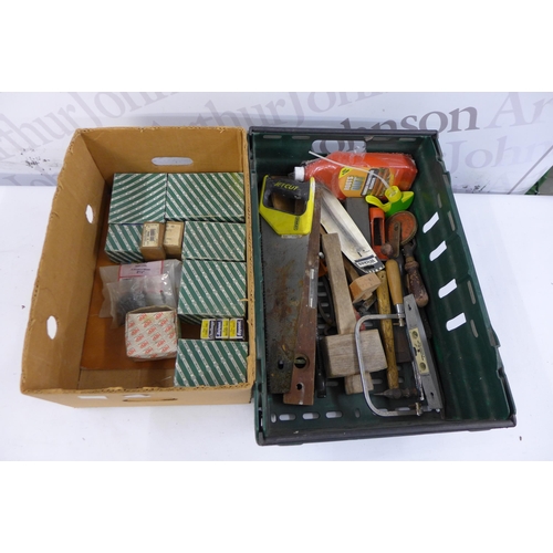 5287 - A box of woodworking tools including a TüV 600mm manual mitre saw and a large quantity of assorted s... 