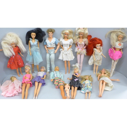 677 - Sindy Dream Ballet, Ken, Barbie and other vintage dolls