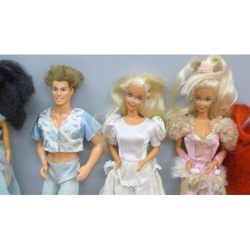 677 - Sindy Dream Ballet, Ken, Barbie and other vintage dolls