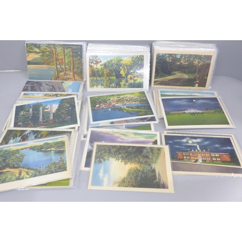 683 - Postcards, lot of 230 linen cards from the USA, depicting various scenes, all in sleeves  - excellen... 