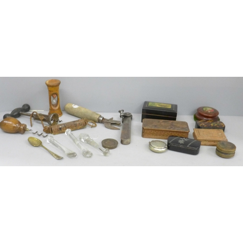 689 - Corkscrews, bottle opener, miniature boxes, etc.