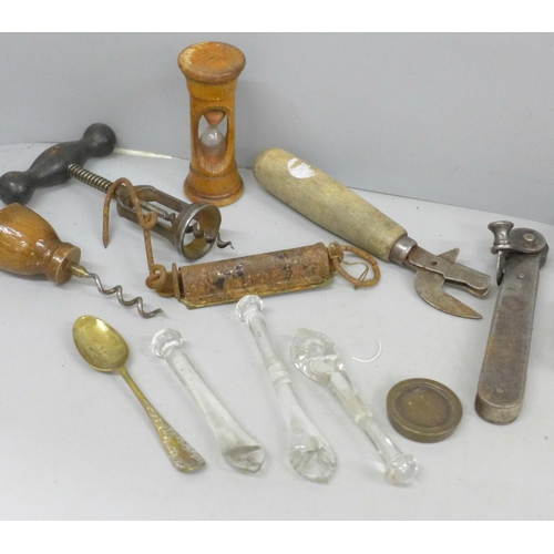 689 - Corkscrews, bottle opener, miniature boxes, etc.