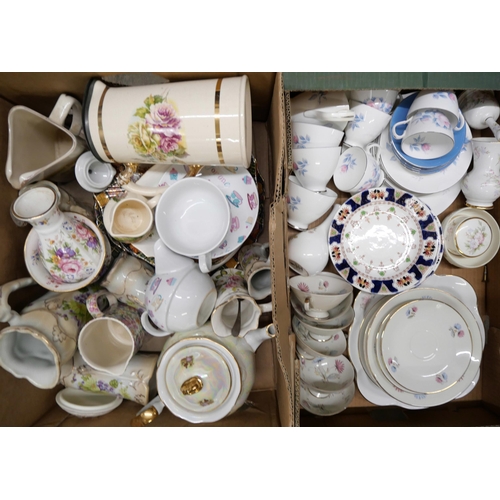 1086 - A collection of Prince Albert and Royal Albion bone china including a Sorrento tea service with cups... 