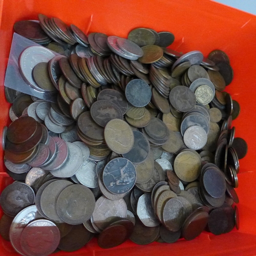 717 - A tub of Great Britain coins