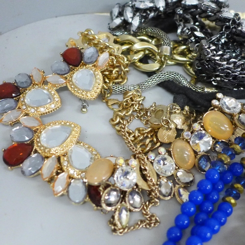 726 - 25 statement necklaces including designer including Aldo, etc.