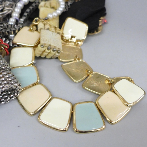 726 - 25 statement necklaces including designer including Aldo, etc.