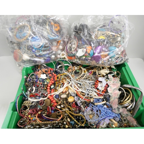 736 - Three bags of costume jewellery