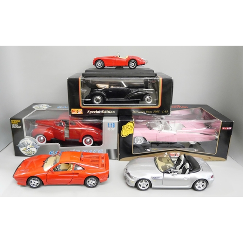 739 - A box of die-cast including 1:18 scale Eagle's Race car and pink Maisto Cadillac