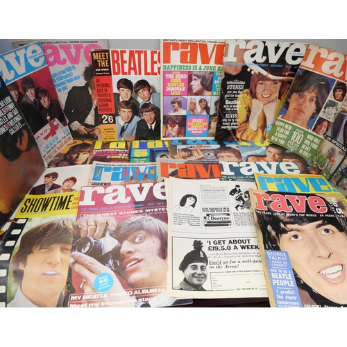 764 - A collection of 1960s Rave magazines, featuring Beatles, Rolling Stones, etc.