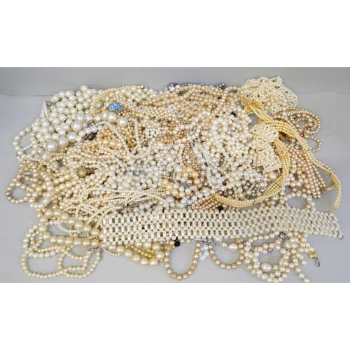 769 - Pearl necklets and bracelets