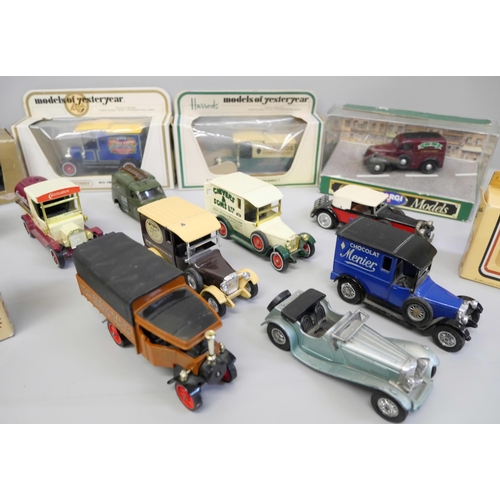 772 - Matchbox Models of Yesteryear, Lledo model vehicles, some loose