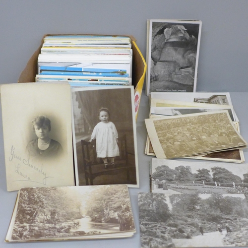 624 - A box of postcards, vintage to modern