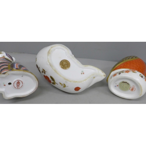 628 - Three Royal Crown Derby paperweights, kingfisher, seal pup and cat